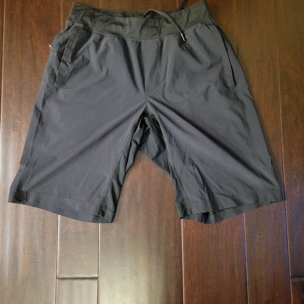 Lululemon T.H.E. Short Mens 11" Linerless Medium Black